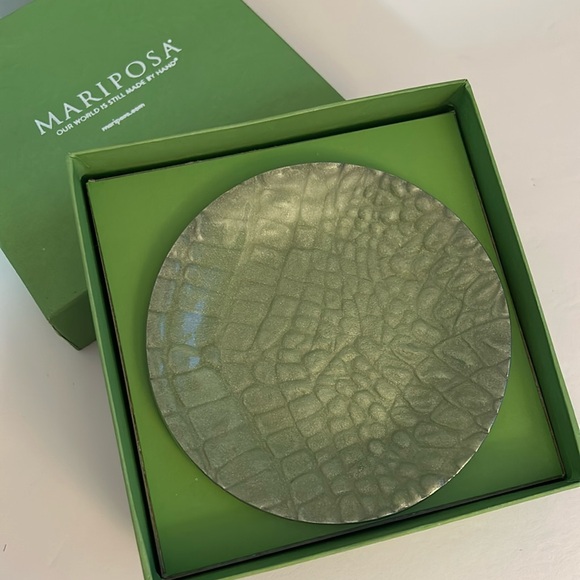 NWT MARIPOSA Croc Green Wine Plate - Picture 1 of 9